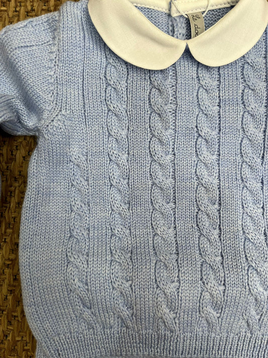 Completo due pezzi con trecce celeste pura lana