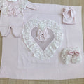 Coordinato Bebé di Almy cuore e pizzo macramé