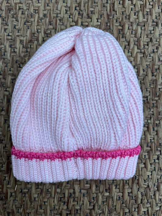 Cappello in lana con fiocco