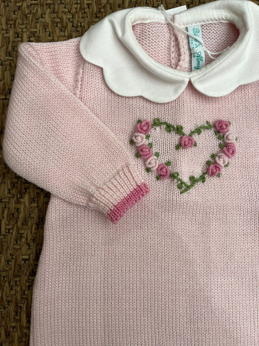Completo due pezzi con rose ricamato a mano