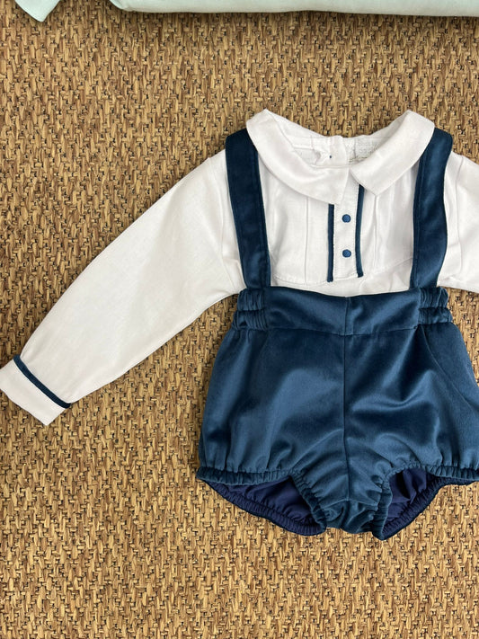 Completo camicia e salopette in velluto
